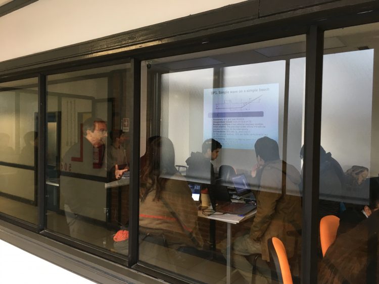 Expertos internacionales en tsunamis visitan Chile y se reúnen con investigadores de CIGIDEN, SHOA, ONEMI y estudiantes