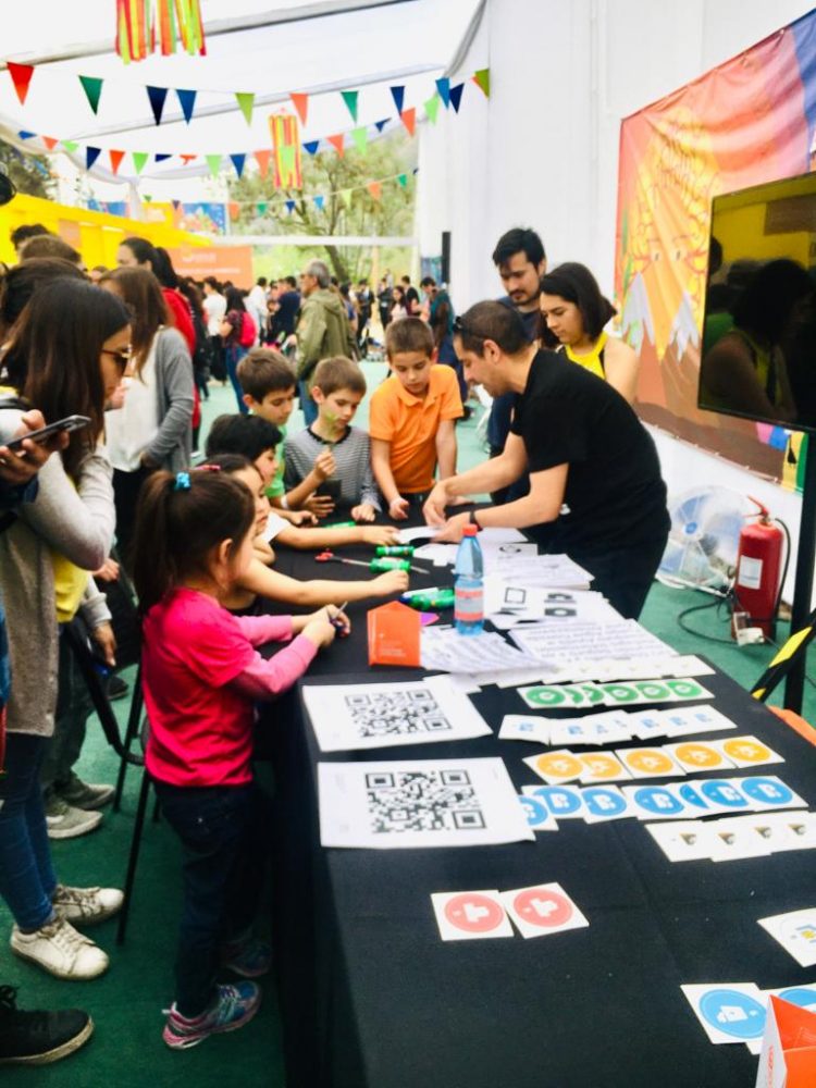 Fiesta de divulgación científica acoge a más de 14 mil visitantes de la Región Metropolitana