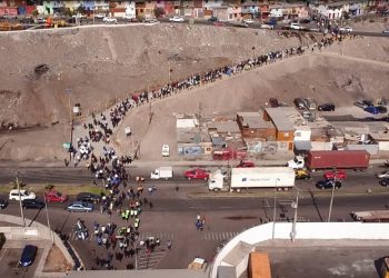 Simulacro de evacuación en costa de Iquique.