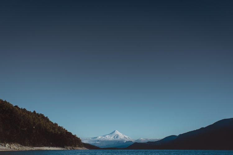 Expertos descartan relación entre sismo registrado en el sur con actividad del volcán Villarrica