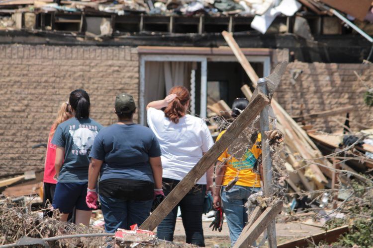 Lanzan documento que propone seis ámbitos con enfoque de género para situaciones de emergencia y desastre en Chile