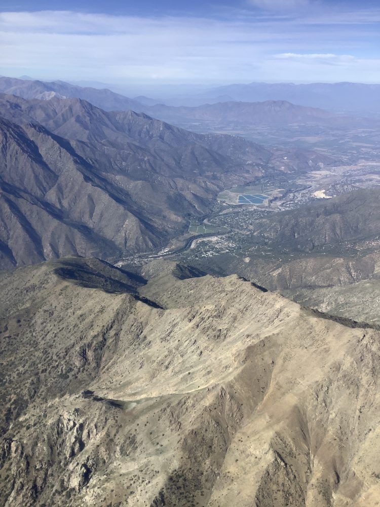 Científicos realizan sobrevuelo para estudiar las multiamenazas en la cuenca del Río Maipo