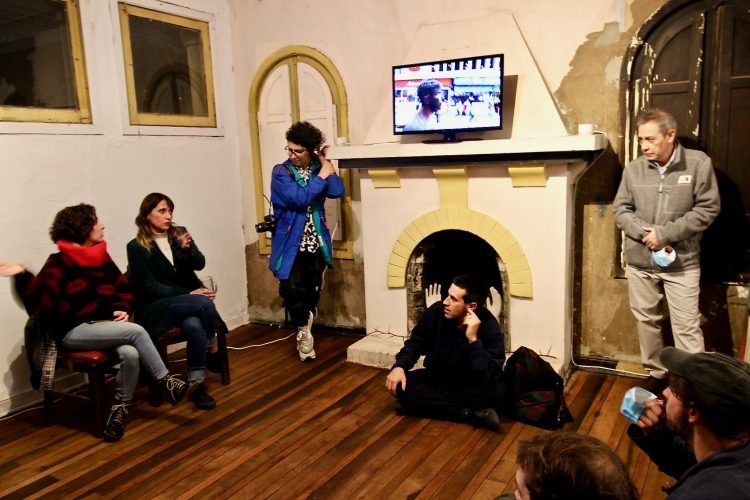 Instalación artística conmemora aluviones ocurridos en Quebrada de Macul desde el 1900 hasta hoy