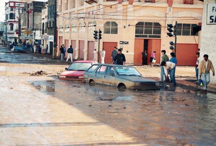 Estudio revela que no todos los chilenos están dispuestos a pagar para evitar los cortes de agua durante un desastre
