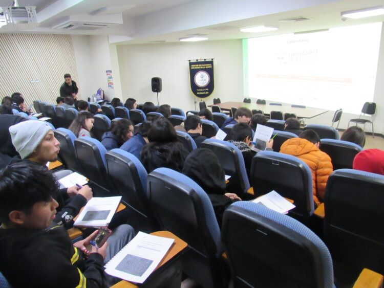 Exploradores del Riesgo: Un taller práctico para la Gestión del Riesgo de Desastres en colegios