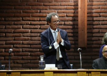 Compromiso con la ciencia y la sociedad: Juan Carlos de la Llera, nuevo rector UC